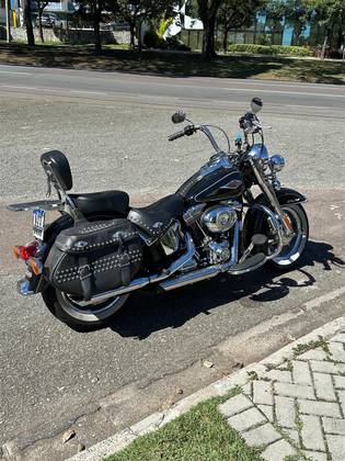 HARLEY-DAVIDSON SOFTAIL HERITAGE CLASSIC 